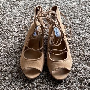 New! Steve Madden Sandals